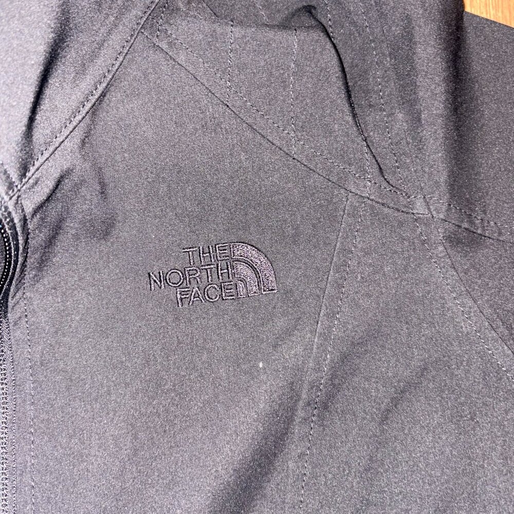 The North Face Black Softshell Jacket Zip Up Ligh… - image 7